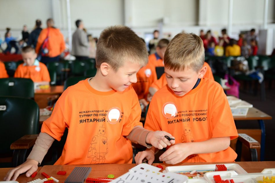 Фестиваль инженерно-технического творчества «Цифровое будущее России»